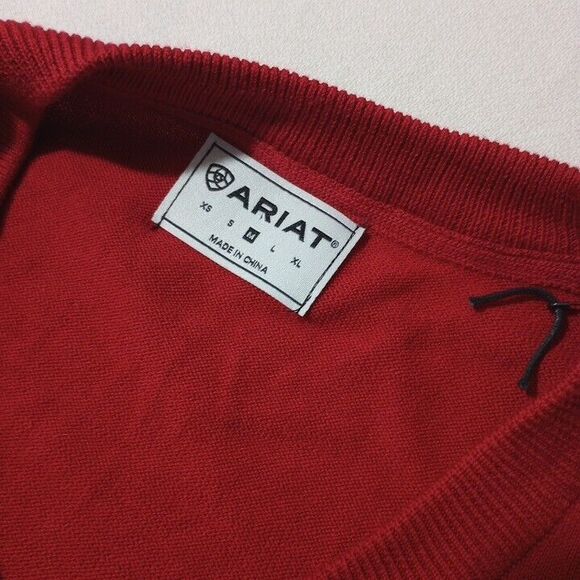 Ariat Men's Medium Pullover New Without Tags Red Long Sleeve V-Neck - Picture 2 of 7